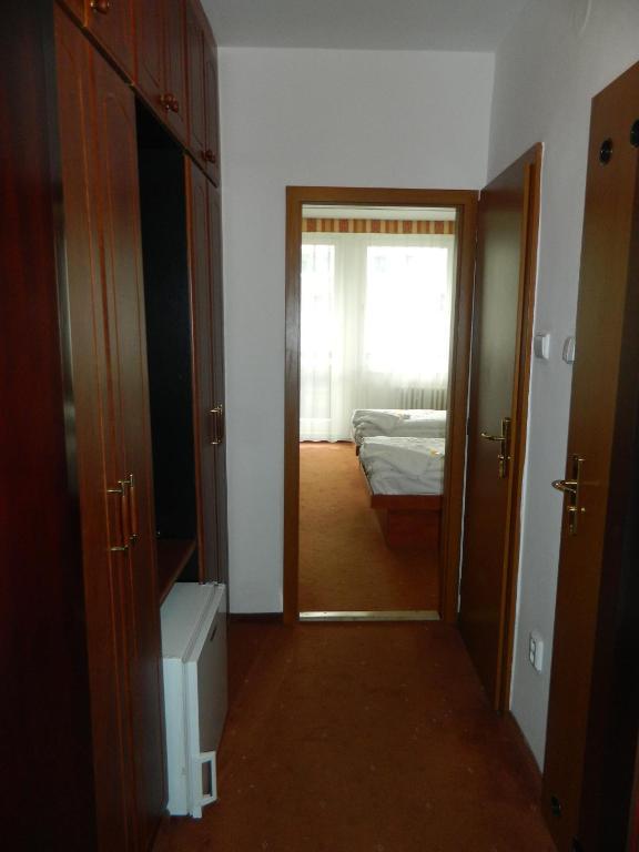 Hotel Nivy Братислава Экстерьер фото